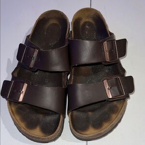 Birkenstock Arizona sandals in dark brown oiled
9
